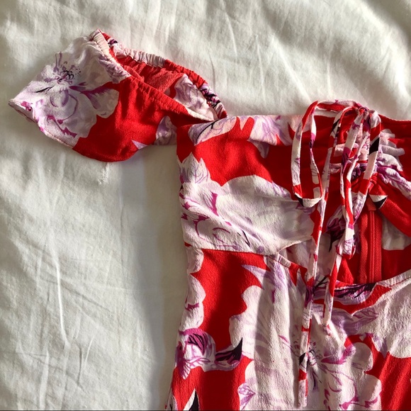 Flynn Skye keyhole mini dress - Picture 2 of 6